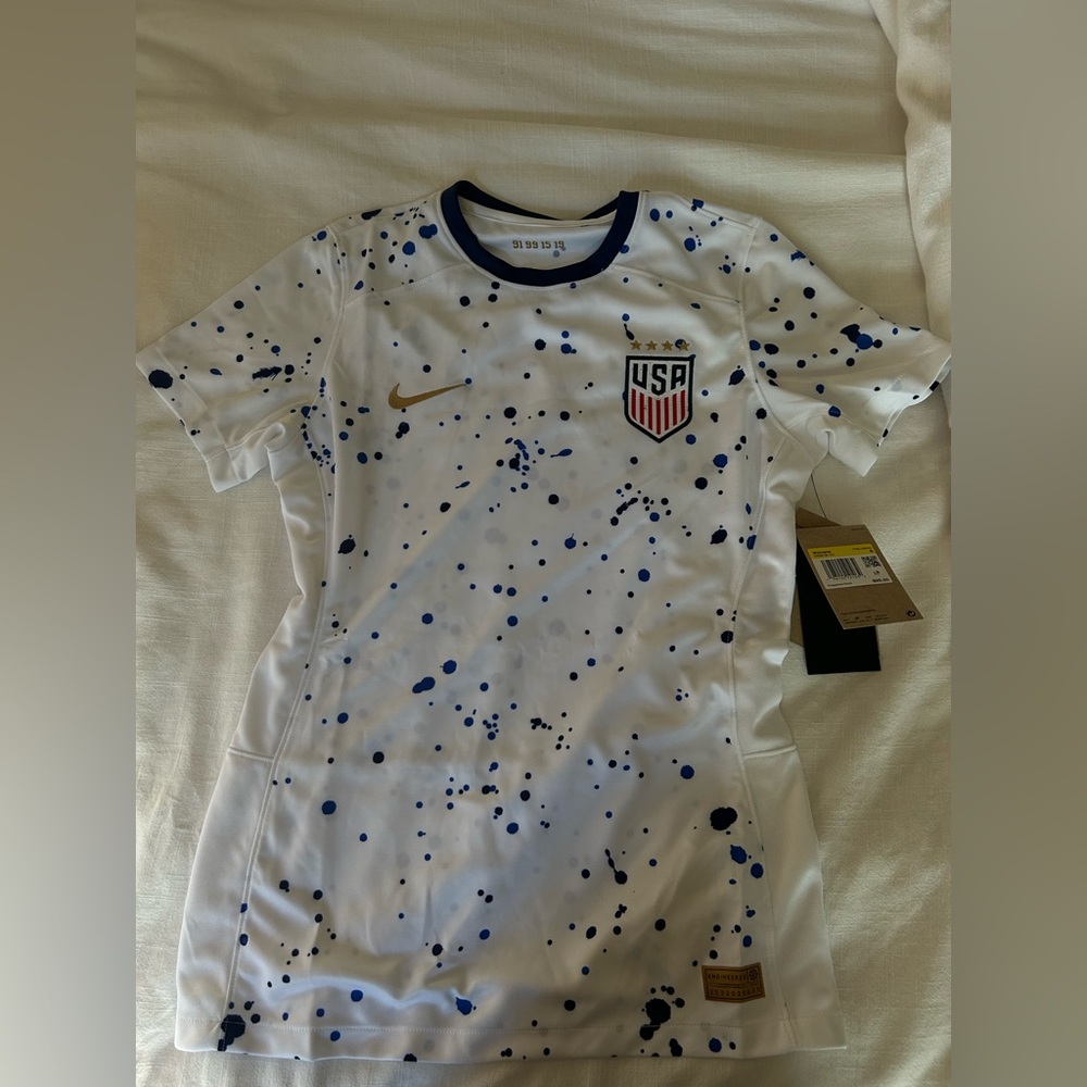 Nike Women's White and Blue Soccer Jersey